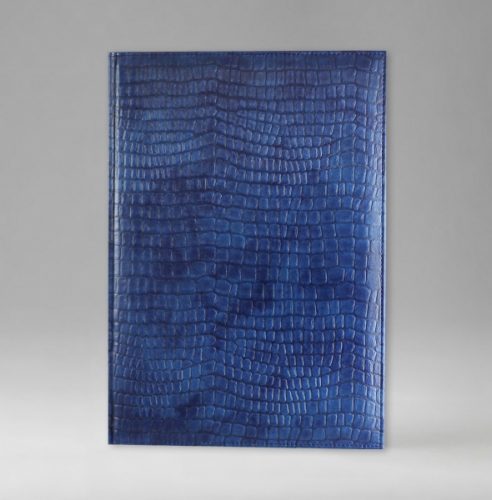 Ежедневник, датированный, Классик, белая, серебряный срез, 15х21 см, фиксированный, Принт Кроко, голубой